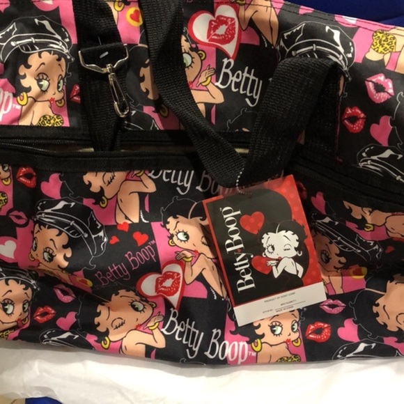 Betty Boop black & pink betty all over logo travel weekender nylon canvas bag - Picture 12 of 12